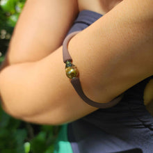 Load image into Gallery viewer, READY TO SHIP Unisex Civa Fiji Pearl Bracelet - Soft Stretch Rubber FJD$