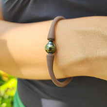 Load image into Gallery viewer, READY TO SHIP Unisex Civa Fiji Pearl Bracelet - Soft Stretch Rubber FJD$