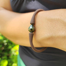 Load image into Gallery viewer, READY TO SHIP Unisex Civa Fiji Pearl Bracelet - Soft Stretch Rubber FJD$