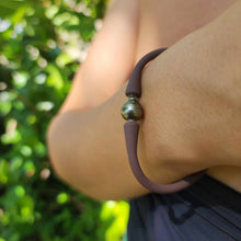 Load image into Gallery viewer, READY TO SHIP Unisex Civa Fiji Pearl Bracelet - Soft Stretch Rubber FJD$