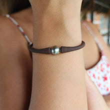Load image into Gallery viewer, READY TO SHIP Unisex Civa Fiji Pearl Bracelet - Soft Stretch Rubber FJD$