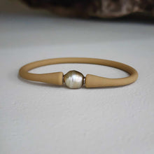 Load image into Gallery viewer, READY TO SHIP Unisex Civa Fiji Pearl Bracelet - Soft Stretch Rubber FJD$