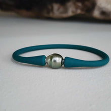 Load image into Gallery viewer, READY TO SHIP Unisex Civa Fiji Pearl Bracelet - Soft Stretch Rubber FJD$