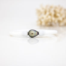 Load image into Gallery viewer, READY TO SHIP Unisex Civa Fiji Pearl Bracelet - Soft Stretch Rubber FJD$