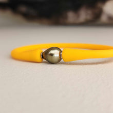 Load image into Gallery viewer, READY TO SHIP Unisex Civa Fiji Pearl Bracelet - Soft Stretch Rubber FJD$