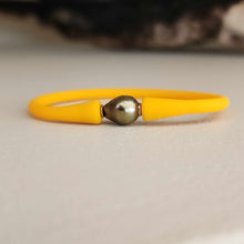 Load image into Gallery viewer, READY TO SHIP Unisex Civa Fiji Pearl Bracelet - Soft Stretch Rubber FJD$