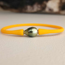 Load image into Gallery viewer, READY TO SHIP Unisex Civa Fiji Pearl Bracelet - Soft Stretch Rubber FJD$