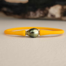 Load image into Gallery viewer, READY TO SHIP Unisex Civa Fiji Pearl Bracelet - Soft Stretch Rubber FJD$