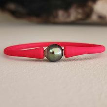 Load image into Gallery viewer, READY TO SHIP Unisex Civa Fiji Pearl Bracelet - Soft Stretch Rubber FJD$