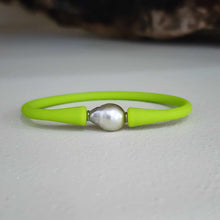 Load image into Gallery viewer, READY TO SHIP Unisex Civa Fiji Pearl Bracelet - Soft Stretch Rubber FJD$
