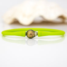 Load image into Gallery viewer, READY TO SHIP Unisex Civa Fiji Pearl Bracelet - Soft Stretch Rubber FJD$