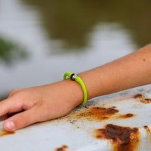 Load image into Gallery viewer, READY TO SHIP Unisex Civa Fiji Pearl Bracelet - Soft Stretch Rubber FJD$