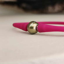 Load image into Gallery viewer, READY TO SHIP Unisex Civa Fiji Pearl Bracelet - Soft Stretch Rubber FJD$