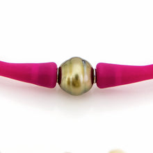 Load image into Gallery viewer, READY TO SHIP Unisex Civa Fiji Pearl Bracelet - Soft Stretch Rubber FJD$