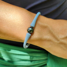 Load image into Gallery viewer, READY TO SHIP Unisex Civa Fiji Pearl Bracelet - Soft Stretch Rubber FJD$
