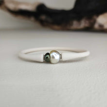 Load image into Gallery viewer, READY TO SHIP Unisex Civa Fiji Pearl Bracelet - Soft Stretch Rubber FJD$