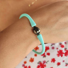Load image into Gallery viewer, READY TO SHIP Unisex Civa Fiji Pearl Bracelet - Soft Stretch Rubber FJD$