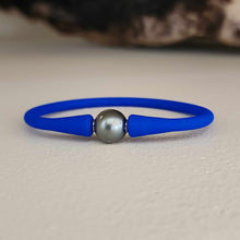 Load image into Gallery viewer, READY TO SHIP Unisex Civa Fiji Pearl Bracelet - Soft Stretch Rubber FJD$
