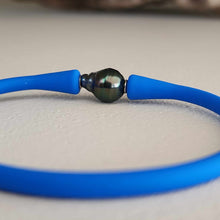 Load image into Gallery viewer, READY TO SHIP Unisex Civa Fiji Pearl Bracelet - Soft Stretch Rubber FJD$
