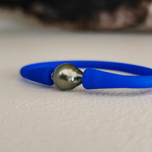 Load image into Gallery viewer, READY TO SHIP Unisex Civa Fiji Pearl Bracelet - Soft Stretch Rubber FJD$
