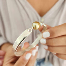 Load image into Gallery viewer, CONTACT US TO RECREATE THIS SOLD OUT STYLE Civa Fiji Pearl Duo Organic Cast Bracelet - 925 Sterling Silver FJD$