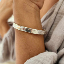 Load image into Gallery viewer, CONTACT US TO RECREATE THIS SOLD OUT STYLE Graded Civa Fiji Pearl & Frangipani Charm Bracelet - 925 Sterling Silver FJD$