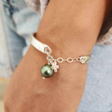 Load image into Gallery viewer, CONTACT US TO RECREATE THIS SOLD OUT STYLE Graded Civa Fiji Pearl & Frangipani Charm Bracelet - 925 Sterling Silver FJD$