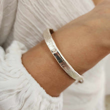 Load image into Gallery viewer, READY TO SHIP Civa Fiji Pearl Organic Cast Bracelet with Frangipani charm - 925 Sterling Silver FJD$