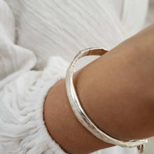 Load image into Gallery viewer, READY TO SHIP Civa Fiji Pearl Organic Cast Bracelet with Frangipani charm - 925 Sterling Silver FJD$