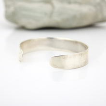 Load image into Gallery viewer, READY TO SHIP Fiji Pearl Bezel Set Cuff - 925 Sterling Silver FJD$