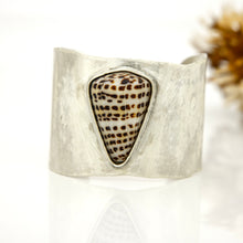 Load image into Gallery viewer, READY TO SHIP Bezel Set Shell Cuff - 925 Sterling Silver FJD$