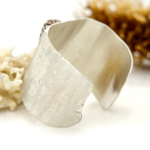 Load image into Gallery viewer, READY TO SHIP Bezel Set Shell Cuff - 925 Sterling Silver FJD$
