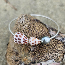Load image into Gallery viewer, READY TO SHIP Closed Bangle 925 Sterling Silver with Civa Fiji Saltwater Pearl & Shell - FJD$