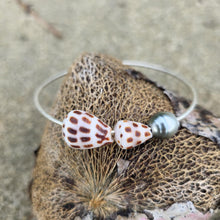 Load image into Gallery viewer, READY TO SHIP Closed Bangle 925 Sterling Silver with Civa Fiji Saltwater Pearl & Shell - FJD$