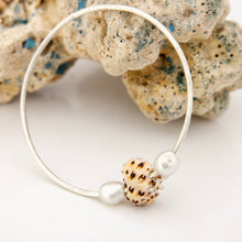 Load image into Gallery viewer, READY TO SHIP Freshwater Pearl & Shell Bangle - 925 Sterling Silver FJD$