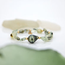 Load image into Gallery viewer, CONTACT US TO RECREATE THIS SOLD OUT STYLE Stretch Fiji Saltwater Pearl & Semi Precious Stone Bracelet FJD$