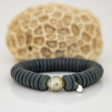 Load image into Gallery viewer, READY TO SHIP Stretch Fiji Saltwater Pearl & Bead Bracelet FJD$