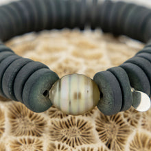 Load image into Gallery viewer, READY TO SHIP Stretch Fiji Saltwater Pearl & Bead Bracelet FJD$