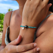 Load image into Gallery viewer, READY TO SHIP Stretch Fiji Saltwater Pearl & Bead Bracelet FJD$