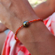 Load image into Gallery viewer, READY TO SHIP Stretch Fiji Saltwater Pearl & Bead Bracelet FJD$