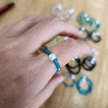 Load image into Gallery viewer, READY TO SHIP Freshwater Pearl Stretch Ring with bead detail FJD$