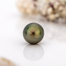 Load image into Gallery viewer, READY TO SHIP Unisex Woven Graded Civa Fiji Pearl Bracelet - FJD$