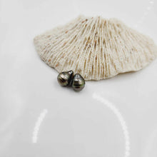 Load image into Gallery viewer, CONTACT US TO RECREATE THIS SOLD OUT STYLE Civa Fiji Saltwater Pearl Huggie Earrings - 14k Gold Fill FJD$