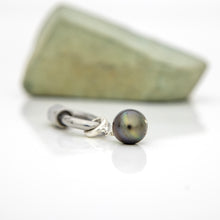 Load image into Gallery viewer, READY TO SHIP Civa Fiji Pearl Stainless Steel Carabiner - FJD$