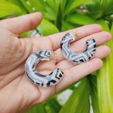 Load image into Gallery viewer, READY TO SHIP Pasifika Resin Earrings - 14k Gold Fill FJD$