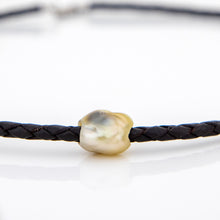 Load image into Gallery viewer, READY TO SHIP Unisex Civa Fiji Pearl Necklace - Leather FJD$