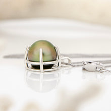 Load image into Gallery viewer, READY TO SHIP Civa Fiji Claw Set Graded Pearl Necklace - 925 Sterling Silver FJD$