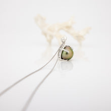 Load image into Gallery viewer, READY TO SHIP Civa Fiji Claw Set Graded Pearl Necklace - 925 Sterling Silver FJD$