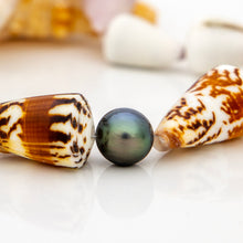 Load image into Gallery viewer, CONTACT US TO RECREATE THIS SOLD OUT STYLE Fiji Saltwater Pearl & Shell Necklace - 925 Sterling Silver FJD$