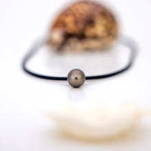Load image into Gallery viewer, READY TO SHIP Unisex Civa Fiji Saltwater Pearl Necklace - Rubber FJD$